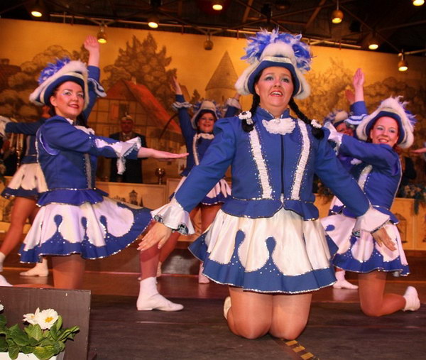 Blau-Weiss   126.jpg